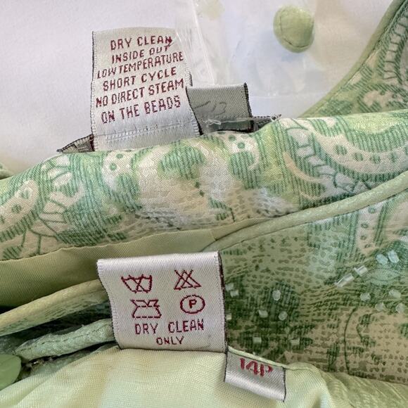 Vintage ‘90s Papell 100% Silk Green Beaded Short Sleeve Jacket + Midi Skirt Set - Picture 11 of 11